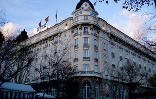Koplowitz y Orient-Express discrepan sobre la venta de un endeudado Hotel Ritz