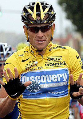La UCI suspende de por vida a Armstrong y le quita los siete Tours de Francia