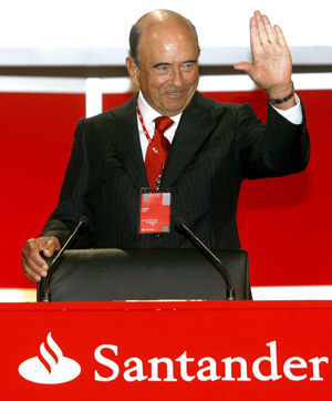 Santander gana ms con la venta de una oficina que con el margen financiero de la sucursal en 25 aos
