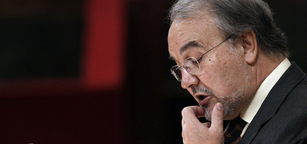 Zapatero salva los presupuestos in extremis por 182 votos frente a 165