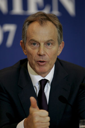 JP Morgan ficha a Tony Blair