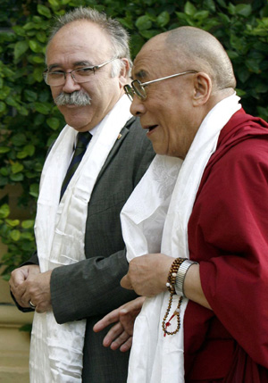 El Dalai Lama compara al Tíbet con Cataluña