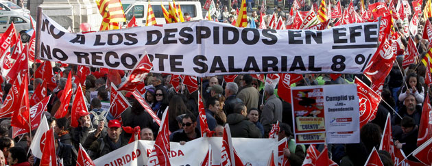 Los sindicatos culpan al 'capitalismo liberal' de la crisis y eximen a Zapatero