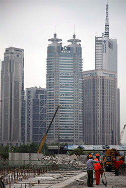 La familia Cosmen (Alsa) amasa un emergente imperio inmobiliario en China