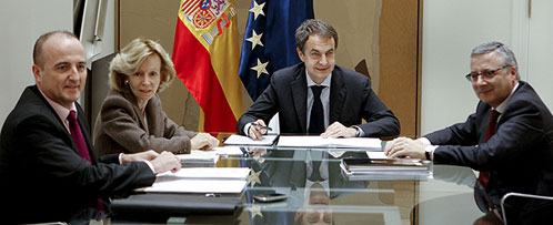 Zapatero también engañó a sus ministros tras el atentado de ETA en la T-4