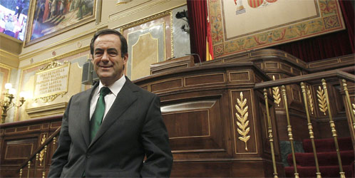 El Congreso gasta  82.600 euros en pintar el retrato de Bono para la galería de expresidentes