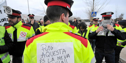 Vuelven los 'mortadelos': la Policía catalana graba a sus propios agentes