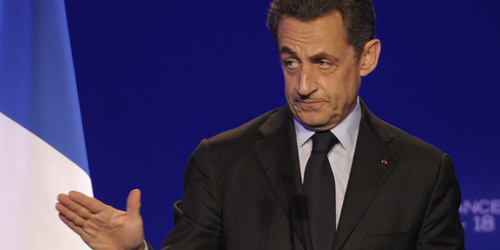 Sarkozy atribuye a los socialistas el nivel de intereses de la deuda española