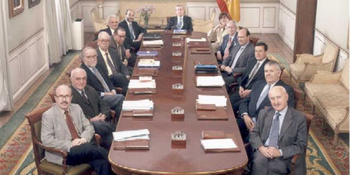 PP y PSOE convierten el Tribunal de Cuentas en un 'geriátrico dorado' a 112.000€ por consejero