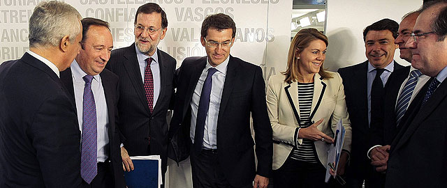 Rajoy anuncia otra ofensiva de reformas económicas y se compromete a frenar a Mas