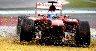 Ferrari quiso vestir como un "héroe" a Alonso y terminó entonando el 'mea culpa'