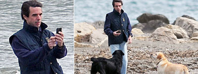 José María Aznar y sus tres perros desafían la Ley de Playas de Marbella