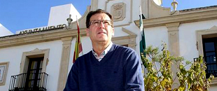 //www.elconfidencial.com/espana/2013-03-31/de-agente-del-grupo-7-a-alcalde-de-ayuntamiento-en-bancarrota_224895/