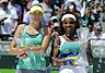 Serena Williams hace historia y prolonga el maleficio de Sharapova