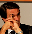 Enel se cansa del 'lobby' de Aznar y propone a Endesa que le rebaje el sueldo