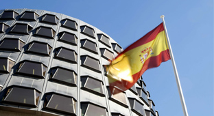 Las 8 leyes que cambiaron para siempre España y  <br>la vida de los españoles