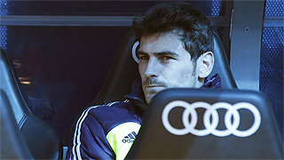 No hay lugar a una nueva guerra: el Bernabéu sigue del lado de Casillas