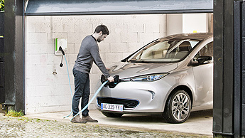El Gobierno aprueba las ayudas para coches eléctricos