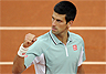Novak Djokovic cumple </br>en una jornada pasada por agua en Roland Garros