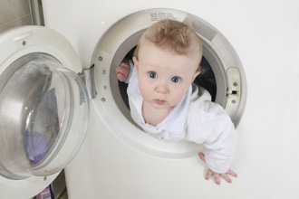 ¿Quiere tener lavadora en casa? Pues olvídese de la nueva tarifa social de Miguel Sebastián  