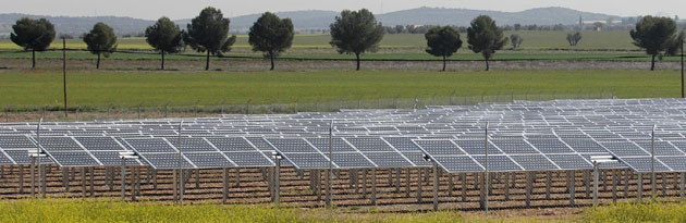 Sebastin ignora el S.O.S. de los productores de energa solar, que buscarn ayuda en Solbes