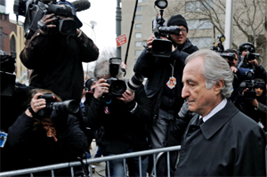Presentan una querella en Ginebra contra el Santander por el 'caso Madoff'