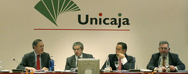 Unicaja y Cajasur ultiman su fusin para formar la sexta mayor caja de Espaa
