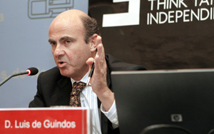 Luis de Guindos se incorpora a PricewaterhouseCoopers como responsable del sector financiero